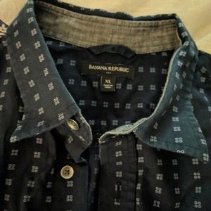 Banana Republic XL Shirt